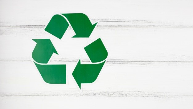 recycling sign depicting that structural steel has a high recovery rate